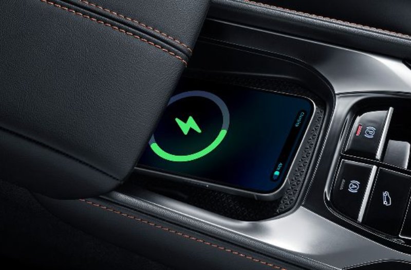 https://www.leominstermotors.co.uk/assets/media/mghswirelesscharging.jpeg