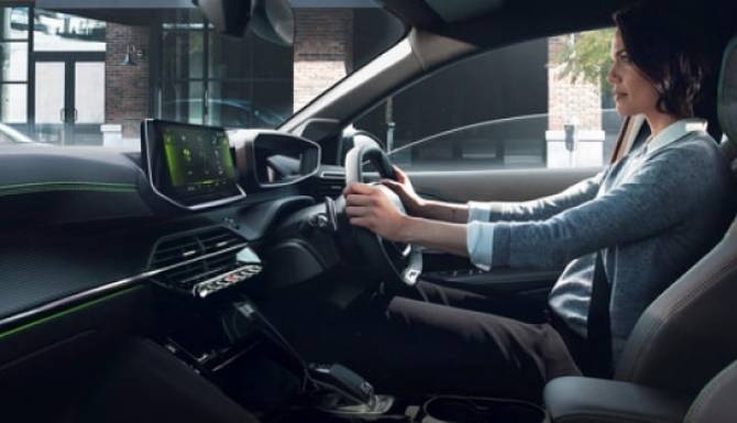 peugeot 2008 Interior and Technology