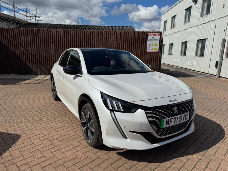 PEUGEOT E-208